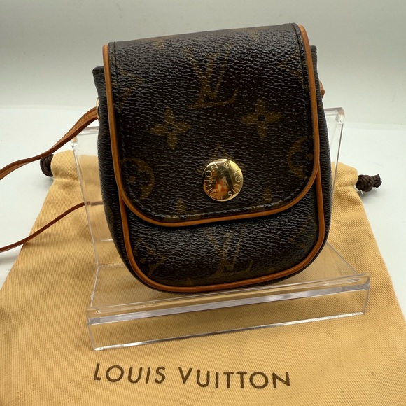 Authentic Louis Vuitton Pochette Cancun Women's Pouch M10046 Monogram Brown - Picture 1 of 8